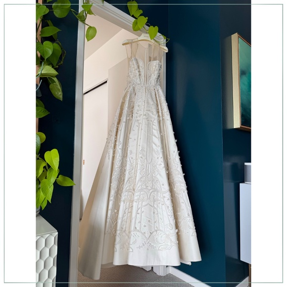 $17,500 Saiid Kobeisy Beaded Tulle, Silk Thread & Organza Flowers Runway Gown - Picture 5 of 13